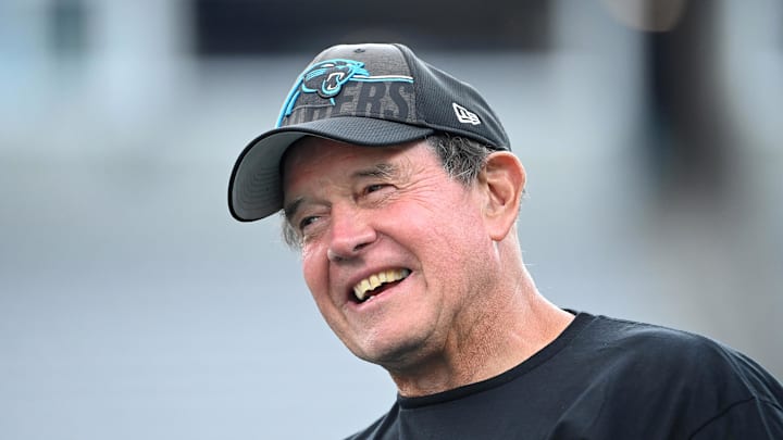 New Cleveland Browns senior defensive assistant Dom Capers New Cleveland Browns senior defensive assistant Dom Capers