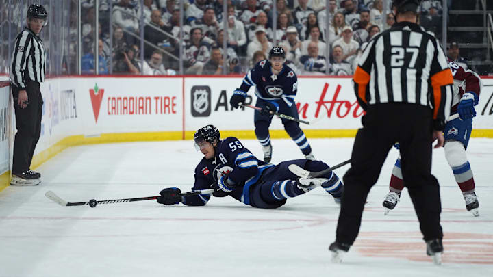Colorado Avalanche v Winnipeg Jets - Game One