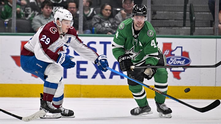 The Stars and Avalanche are battling atop the Central Division.