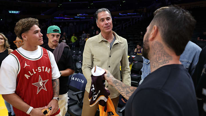 San Antonio Spurs v Los Angeles Lakers