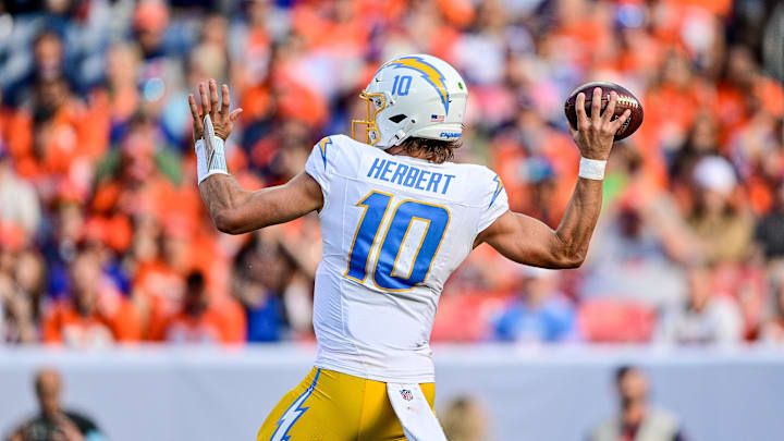 Los Angeles Chargers v Denver Broncos