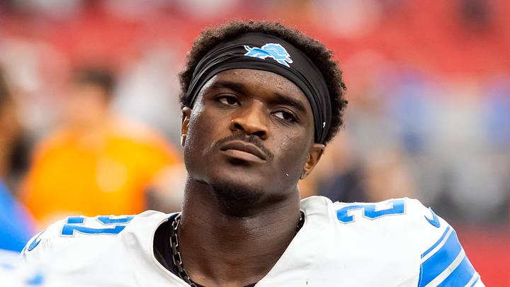 Detroit Lions cornerback Roger McCreary (21) looks on