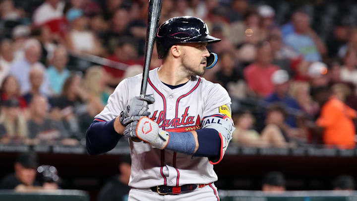 Adam Duvall sigue en la agencia libre