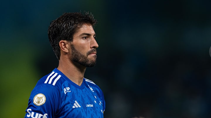 Lucas Silva gosta da atuação do Cruzeiro, mas diz que 'faltou capricho'