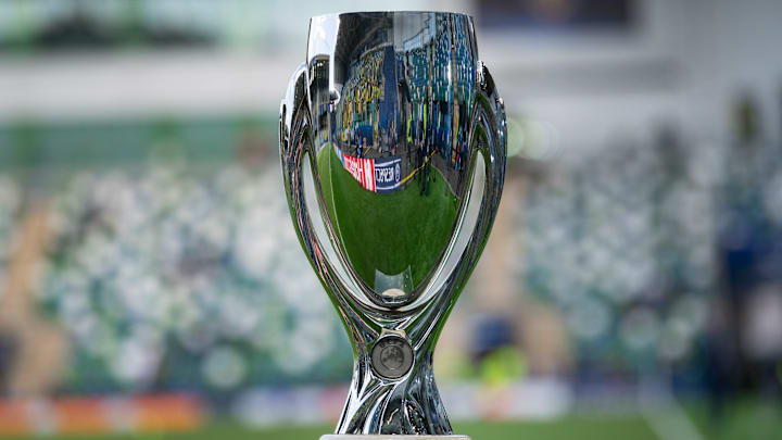 La Supercoupe de l'UEFA se joue ce soir La Supercoupe de l'UEFA se joue ce soir