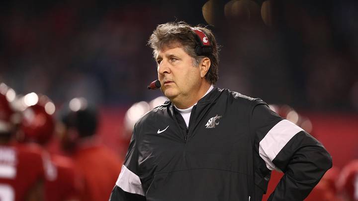 Dec 27, 2019; Phoenix, Arizona, USA; Washington State Cougars head coach Mike Leach against the Air Force Falcons during the Cheez-It Bowl at Chase Field. Mandatory Credit: Mark J. Rebilas-Imagn Images Dec 27, 2019; Phoenix, Arizona, USA; Washington State Cougars head coach Mike Leach against the Air Force Falcons during the Cheez-It Bowl at Chase Field. Mandatory Credit: Mark J. Rebilas-Imagn Images