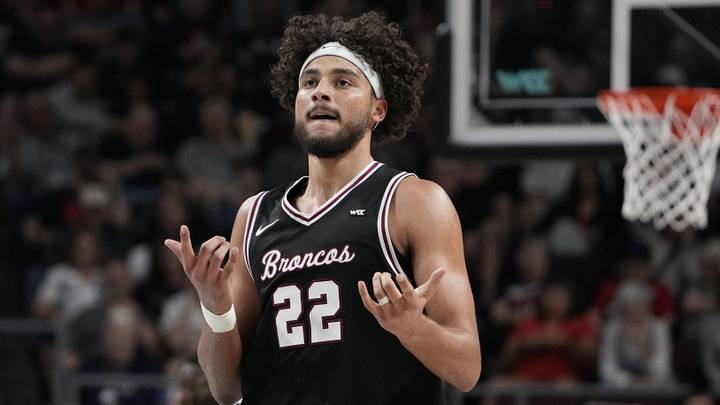 March 10, 2026; Las Vegas, NV, USA; Santa Clara Broncos forward Allen Graves (22) celebrates against the Gonzaga Bulldogs during the first half at Orleans Arena. March 10, 2026; Las Vegas, NV, USA; Santa Clara Broncos forward Allen Graves (22) celebrates against the Gonzaga Bulldogs during the first half at Orleans Arena.