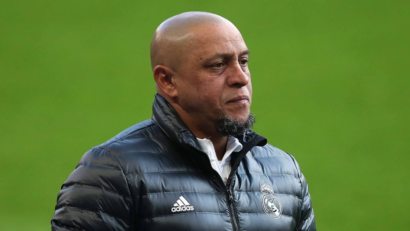 Dynamic Brazilian Football Icon Roberto Carlos Reportedly Embraces Islam Picture Photography Dynamic Brazilian Football Icon Roberto Carlos Reportedly Embraces Islam Picture Photography