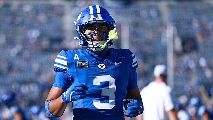 BYU safety Raider Damuni warms up for Utah Tech game BYU safety Raider Damuni warms up for Utah Tech game