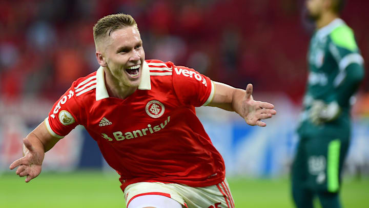 Colorado, do atacante Alexandre Alemão, tenta reviravolta na eliminatória contra o Colo-Colo