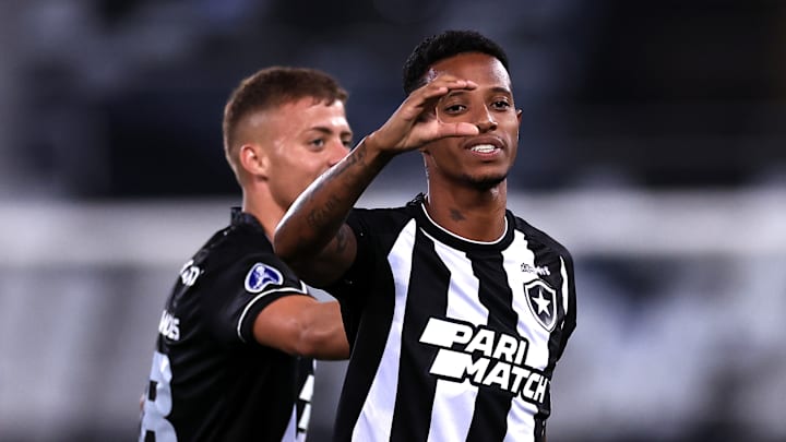 Tchê Tchê vai pagar suspensão automática contra o Bahia. Tchê Tchê vai pagar suspensão automática contra o Bahia.