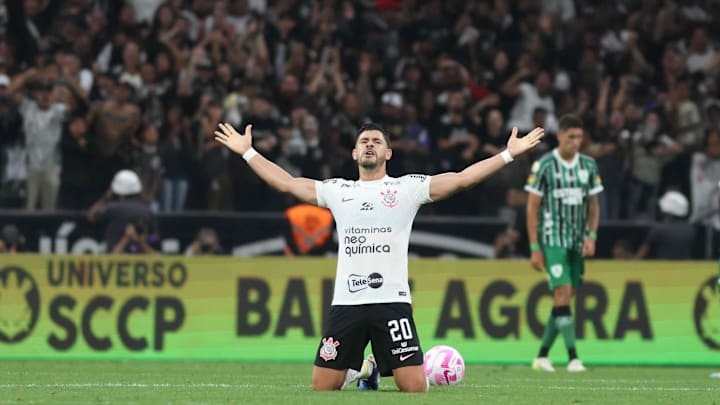 Giuliano marcou e evitou revés do Corinthians