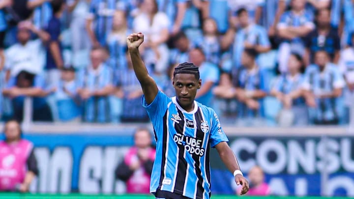 Tetê marcou o gol do Grêmio na Arena