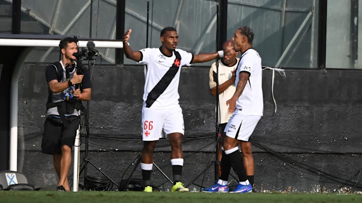 Vasco chegou ao quarto jogo de invencibilidade com Renato Gaúcho Vasco chegou ao quarto jogo de invencibilidade com Renato Gaúcho