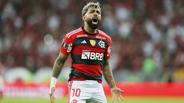 Defesa de Gabigol conseguiu efeito suspensivo no CAS e atacante já pode voltar a jogar.