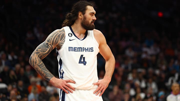 Jan 22, 2023; Phoenix, Arizona, USA; Memphis Grizzlies center Steven Adams (4) against the Phoenix