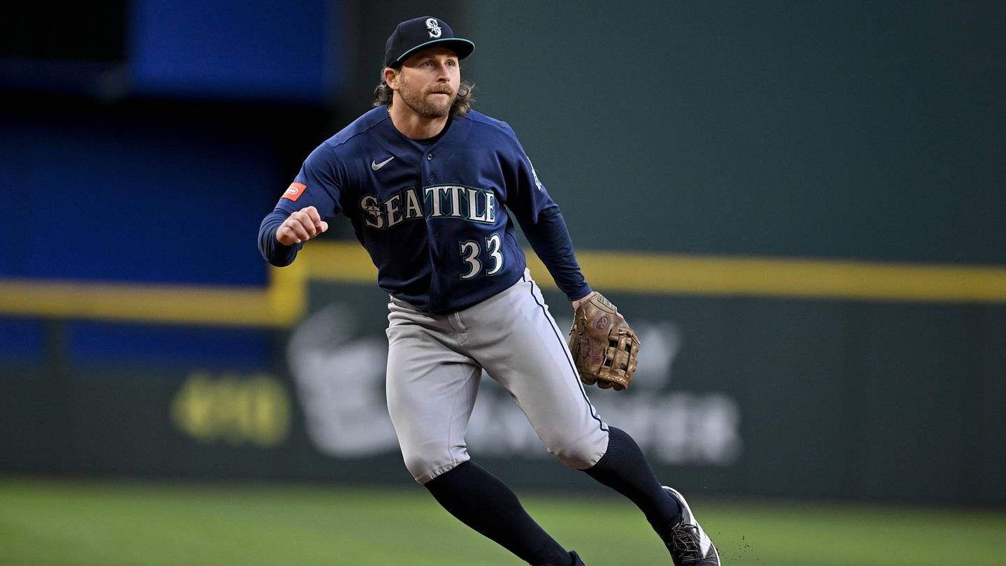 Latest Brendan Donovan Update Gives Mariners Another Reason to Rethink Their Lineup