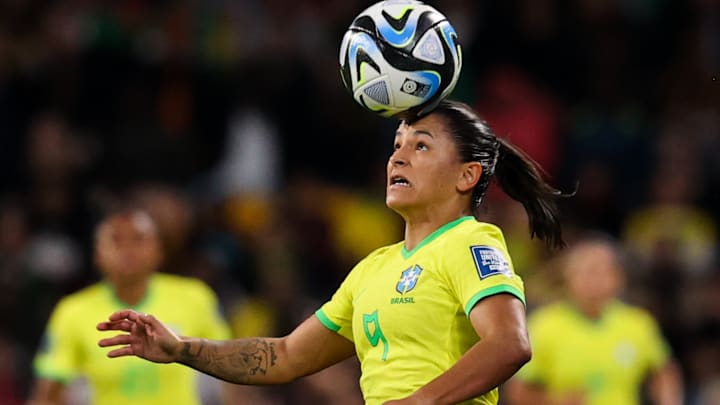 Debinha está fora dos amistosos contra o Japão