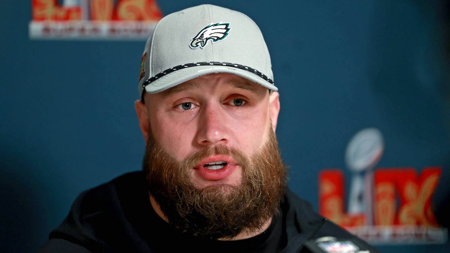 AJ Brown repousse discrètement les affirmations de Lane Johnson après que Jalen Hurts l’ait fait