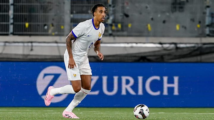 Lenyo Yoro et l'équipe de France Espoirs affrontent l'Islande