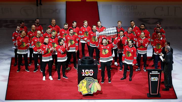 Jan 17, 2026; Chicago, Illinois, USA; Members of the 2010, 2013 and 2015 Chicago Blackhawks Stanley Cup Champions being honored before an NHL hockey game between the Chicago Blackhawks and Boston Bruins at United Center. Mandatory Credit: Kamil Krzaczynski-Imagn Images Jan 17, 2026; Chicago, Illinois, USA; Members of the 2010, 2013 and 2015 Chicago Blackhawks Stanley Cup Champions being honored before an NHL hockey game between the Chicago Blackhawks and Boston Bruins at United Center. Mandatory Credit: Kamil Krzaczynski-Imagn Images