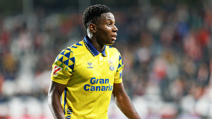 Chelsea could sign Essugo