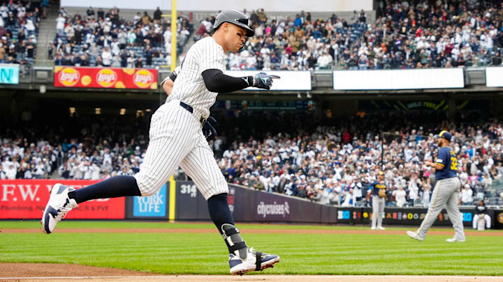 Aaron Judge ayudó a los Yankees a barrer a los Cerveceros