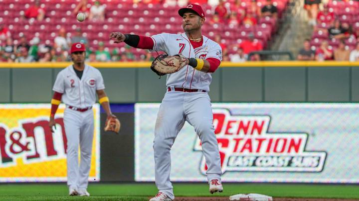 El colombiano Donovan Solano busca un contrato sobre los 5 millones de dólares por año en MLB
