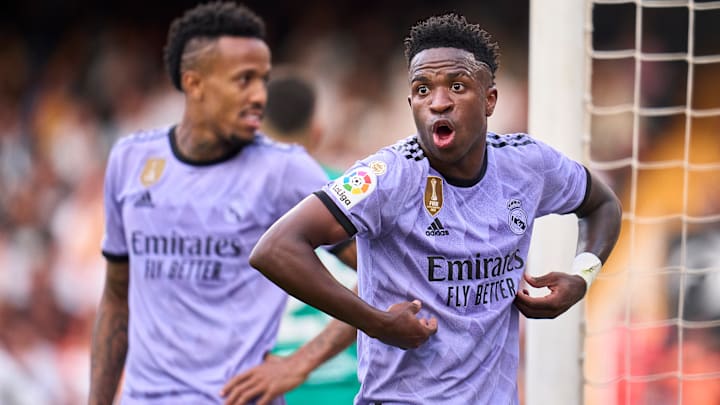 O craque brasileiro também teve seu cartão vermelho anulado