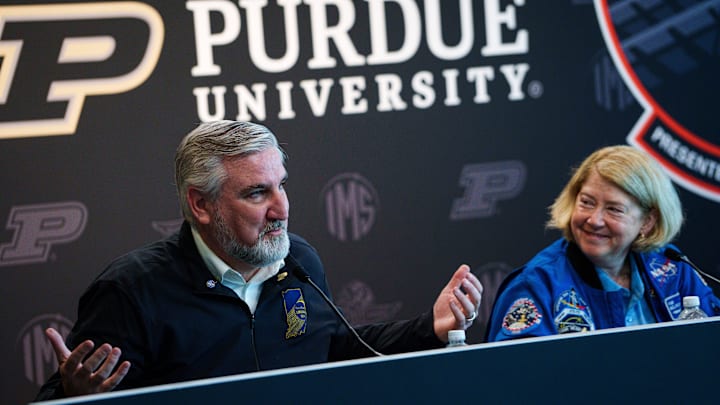 Indiana Gov. Eric Holcomb, alongside leaders from NASA, Purdue University and Indianapolis Motor Indiana Gov. Eric Holcomb, alongside leaders from NASA, Purdue University and Indianapolis Motor