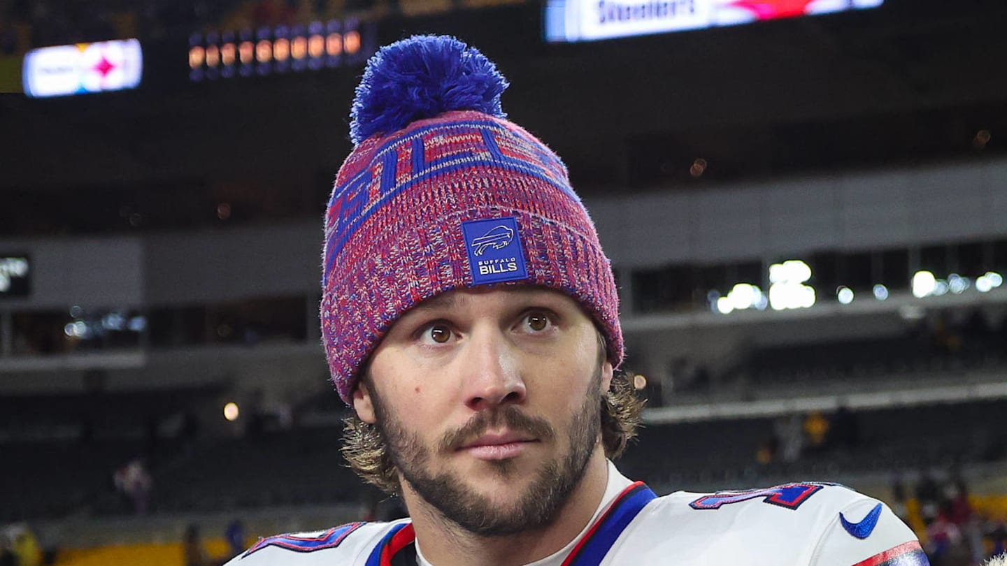 Hailee Steinfeld called out for Broncos fandom before Josh Allen’s Bills showdown