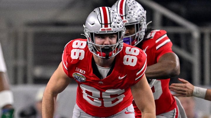 Dec 31, 2025; Arlington, TX, USA; Ohio State Buckeyes tight end Max Klare (86) runs a route during the 2025 Cotton Bowl and quarterfinal game of the College Football Playoff at AT&T Stadium. Mandatory Credit: Jerome Miron-Imagn Images Dec 31, 2025; Arlington, TX, USA; Ohio State Buckeyes tight end Max Klare (86) runs a route during the 2025 Cotton Bowl and quarterfinal game of the College Football Playoff at AT&T Stadium. Mandatory Credit: Jerome Miron-Imagn Images