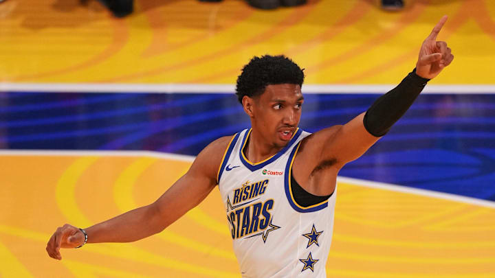 Feb 14, 2025; San Francisco, California, USA; Team C forward Ryan Dunn (0) of the Phoenix Suns reacts during the 2025 NBA Rising Stars Game at Chase Center. Mandatory Credit: Cary Edmondson-Imagn Images Feb 14, 2025; San Francisco, California, USA; Team C forward Ryan Dunn (0) of the Phoenix Suns reacts during the 2025 NBA Rising Stars Game at Chase Center. Mandatory Credit: Cary Edmondson-Imagn Images