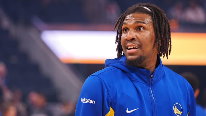 Golden State Warriors forward Kevon Looney (5) during warm ups before the game against the Portland Trailblazers.