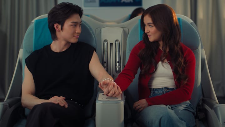 (L to R) Sang Heon Lee as Min Ho Moon, Anna Cathcart as Kitty Song Covey in episode 308 of XO, Kitty