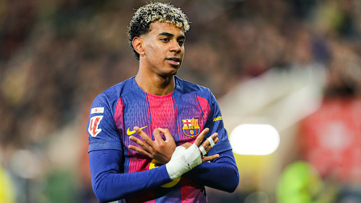 Lamine Yamal a rendu hommage à JUL, un artiste qu'il adore.