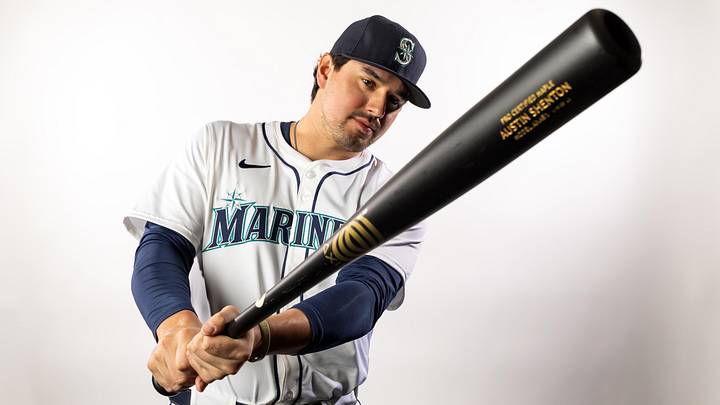 Mariners Lose 27-Year-Old Power Hitter To Free Agency