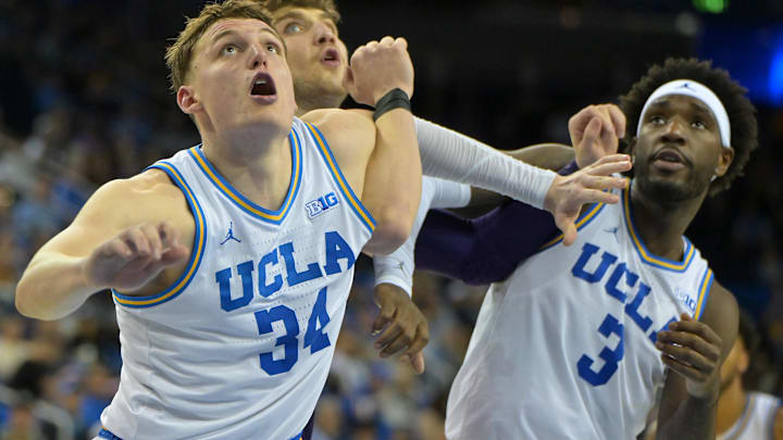 Bet on UCLA to win and cover against Oregon on Wednesday night.