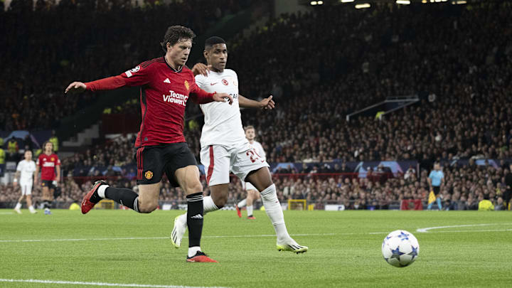 O Galatasaray venceu o primeiro jogo de virada por 3 a 2.