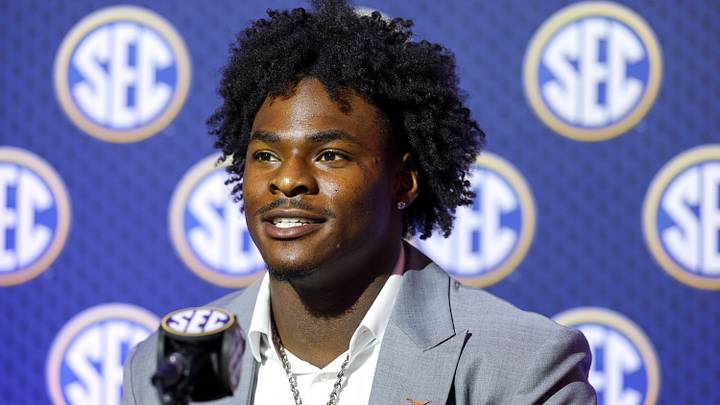 Jul 23, 2026; Tampa, FL, USA; Texas Longhorns defensive end Colin Simmons Jul 23, 2026; Tampa, FL, USA; Texas Longhorns defensive end Colin Simmons
