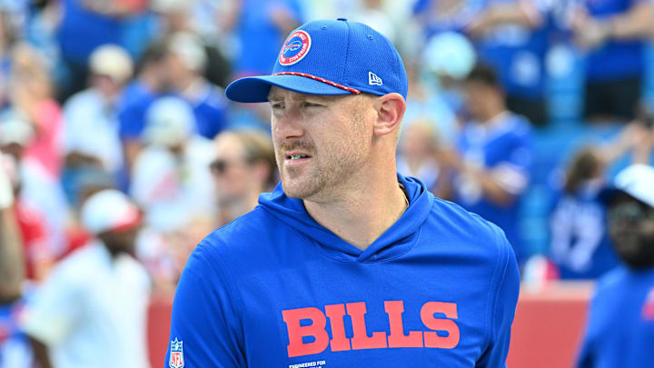 Aug 9, 2025; Orchard Park, New York, USA; Buffalo Bills offensive coordinator Joe Brady on the field before a game against the New York Giants at Highmark Stadium. Aug 9, 2025; Orchard Park, New York, USA; Buffalo Bills offensive coordinator Joe Brady on the field before a game against the New York Giants at Highmark Stadium.