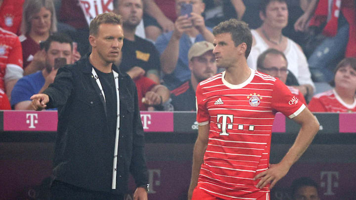 Wird seine Startelf auf einigen Position umbauen: Julian Nagelsmann (l.)