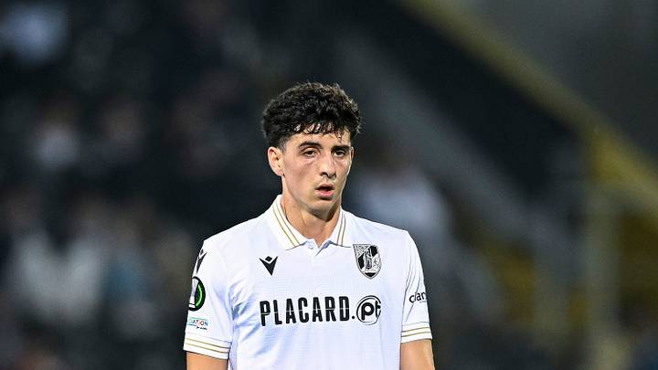 De acuerdo con varios medios portugueses, la directiva de Tigres está interesada en la joya lusitana Manu Silva, que juega como pivote y milita en el Vitória SC. De acuerdo con varios medios portugueses, la directiva de Tigres está interesada en la joya lusitana Manu Silva, que juega como pivote y milita en el Vitória SC.