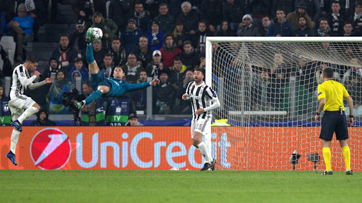 L'un des plus beaux gestes de l'histoire de la Ligue des champions a été réalisé par Cristiano Ronaldo contre la Juventus. L'un des plus beaux gestes de l'histoire de la Ligue des champions a été réalisé par Cristiano Ronaldo contre la Juventus.