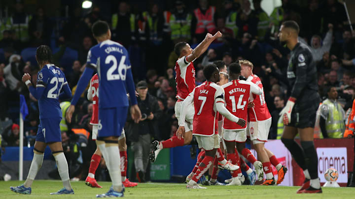 A huge game beckons at Stamford Bridge on Sunday afternoon