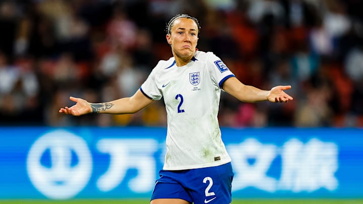 Lucy Bronze is one of the most senior players in the sqaud