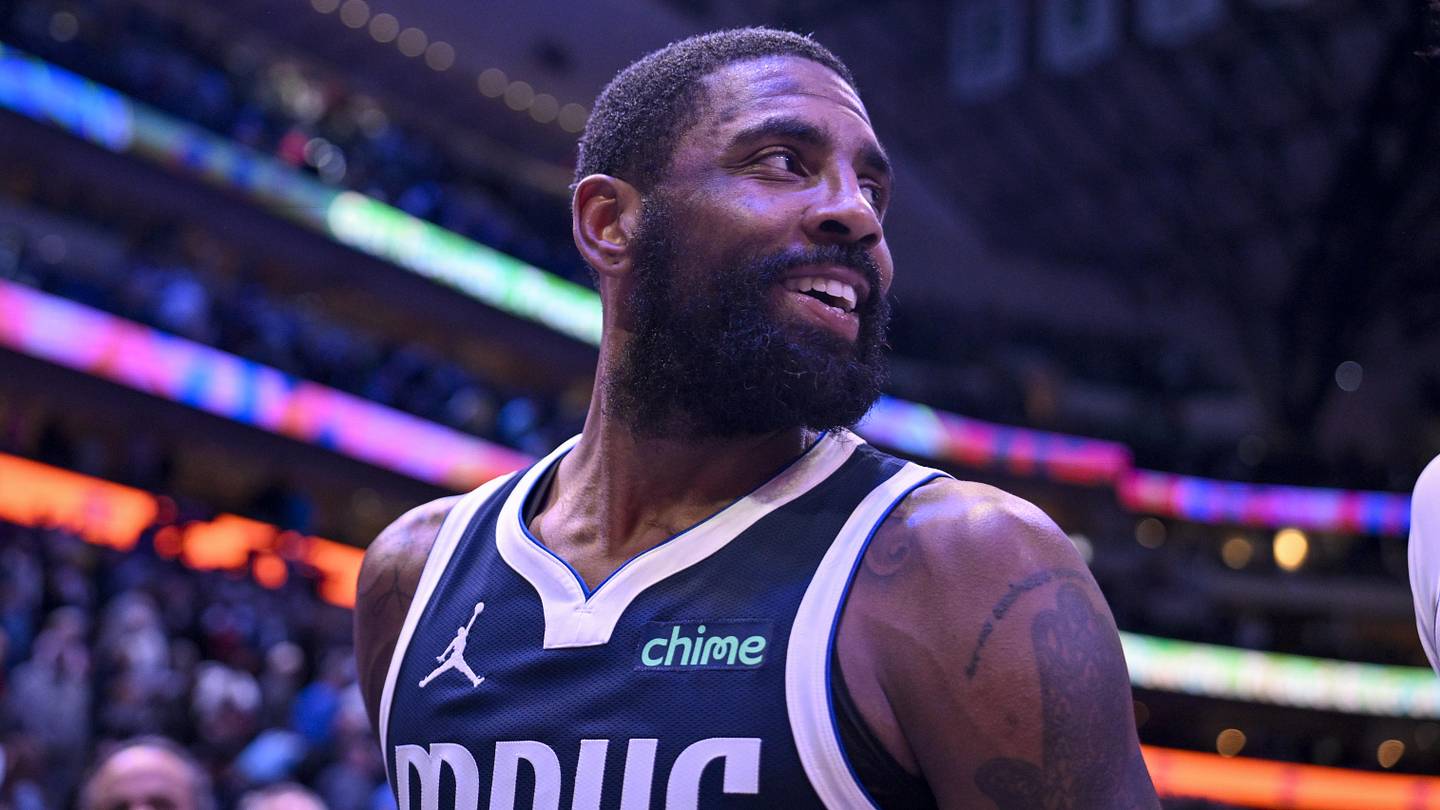 Mavericks Insist Kyrie Irving Is Not on Trade Market