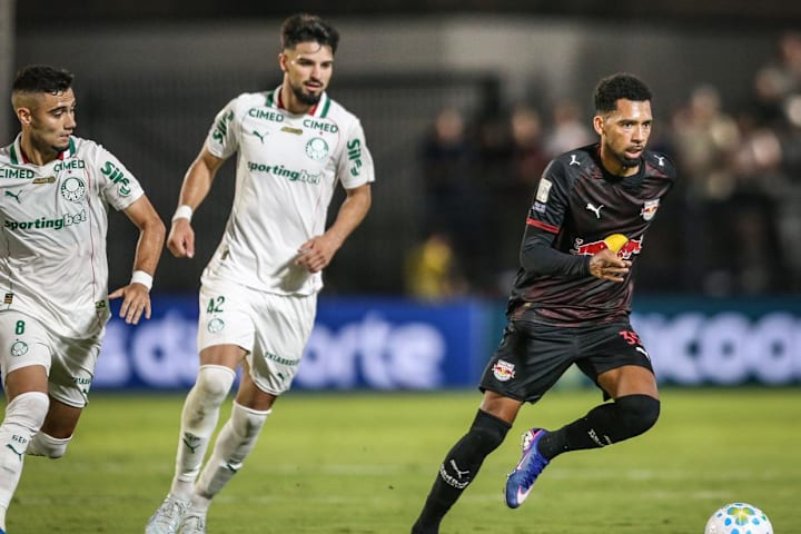 Flaco López foi decisivo em Bragança Paulista