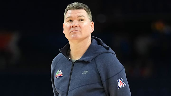 Arizona Wildcats head coach Tommy Lloyd