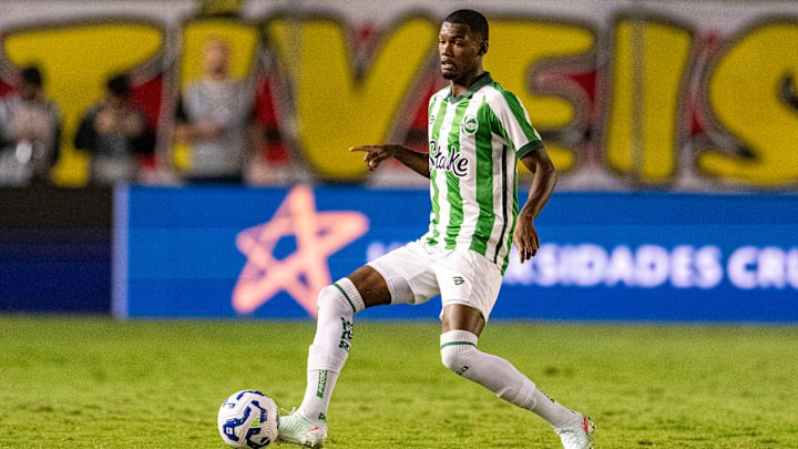 Abner está na mira do Botafogo e pode reforçar o Alvinegro em breve